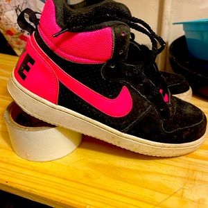 Nike high tops size five juniors